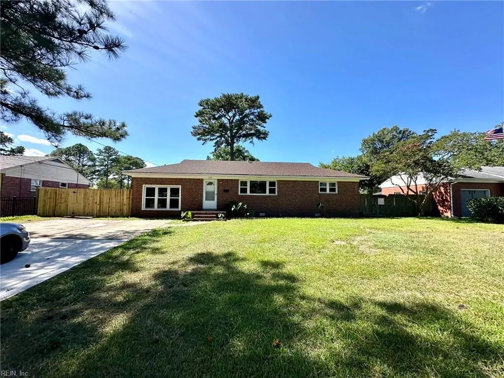 1049 Baker Rd, Virginia Beach