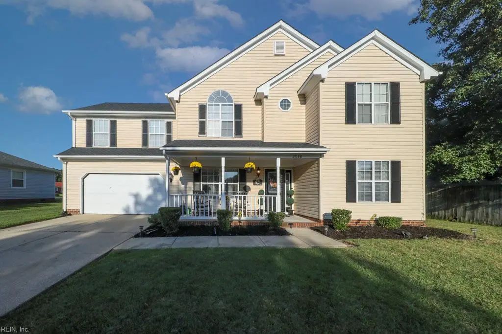 2080 Maple Leaf Cres, Suffolk