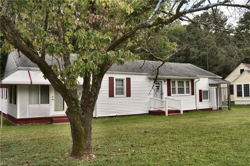 2645 N Landing Rd, Virginia Beach