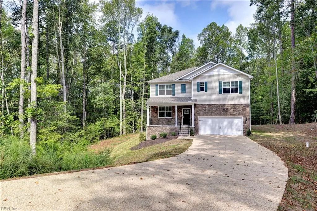 7611 Patriots Way, Gloucester County