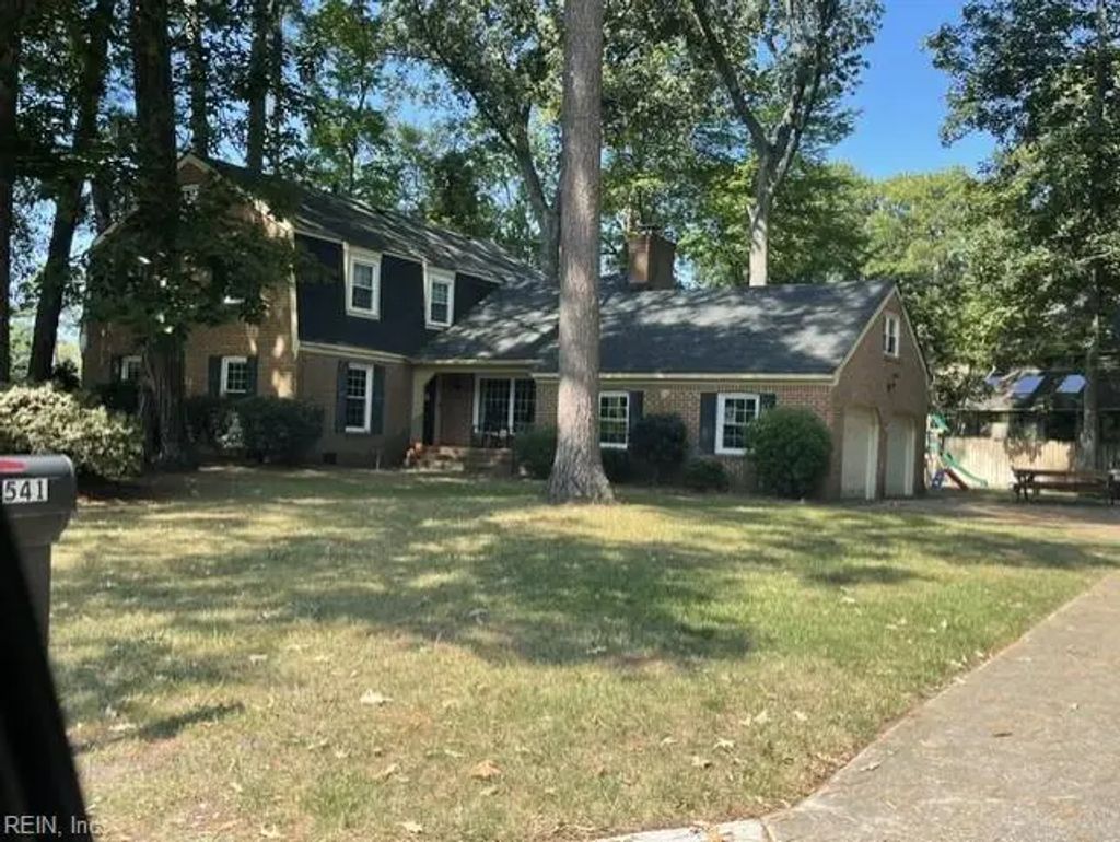 541 Heather Dr, Virginia Beach