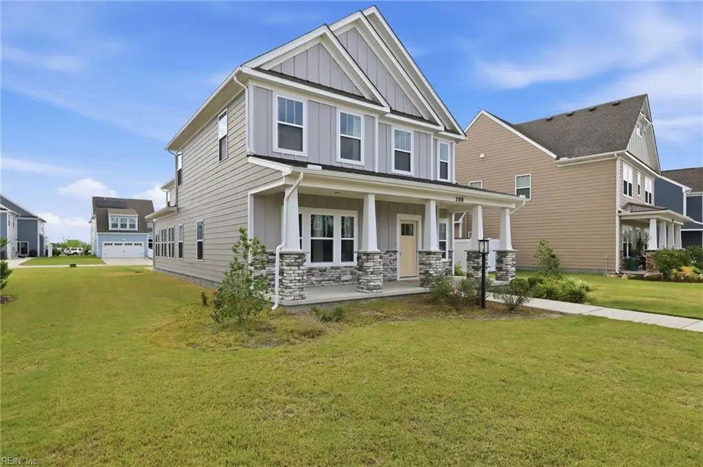 208 Ryker Rd E, Moyock