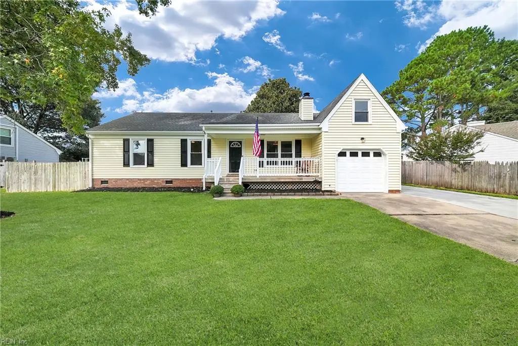 708 Colony Dr, Chesapeake