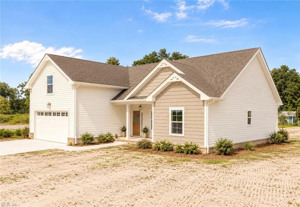 1318 Tulls Creek Rd, Moyock