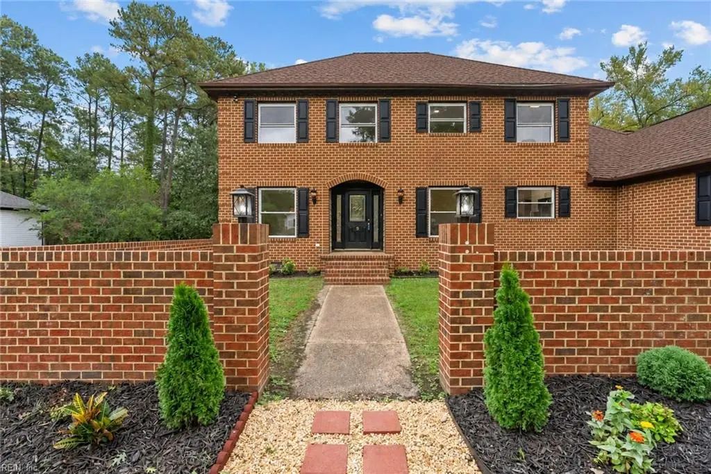 9 Rhodelia Ln, Poquoson