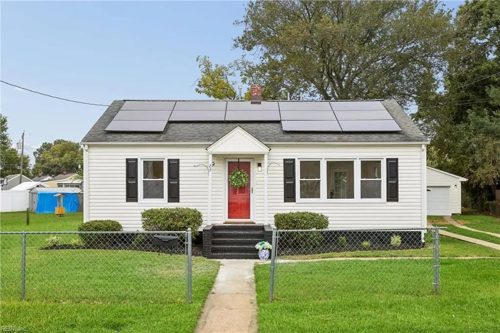 23 Laurel Dr, Hampton