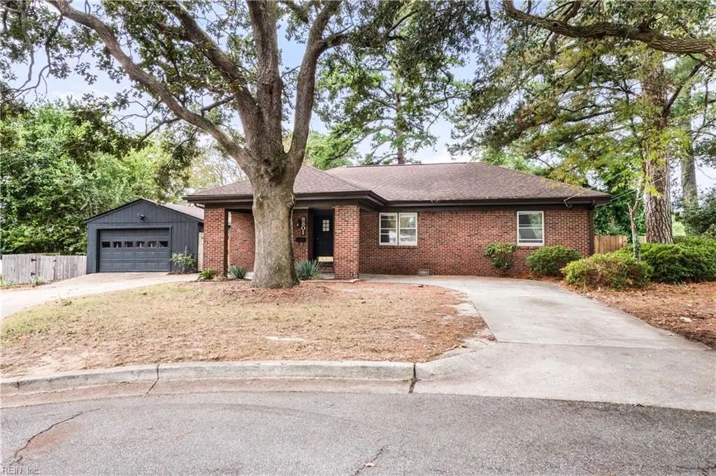 8801 Commodore Overlook Dr, Norfolk