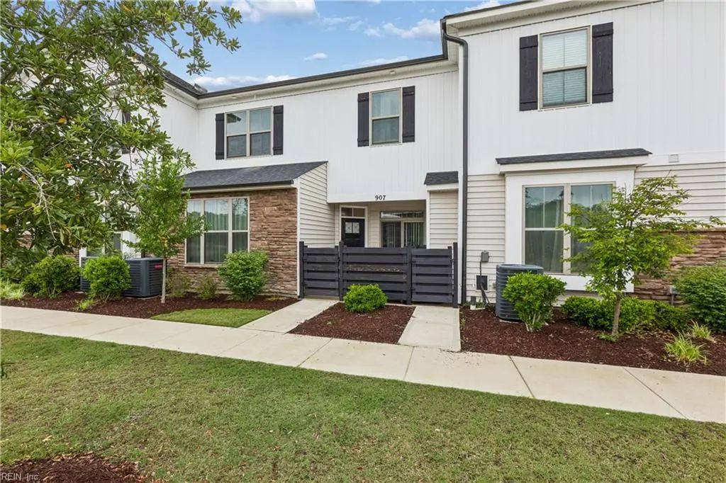 907 Kathy Ann Way W, Isle of Wight County