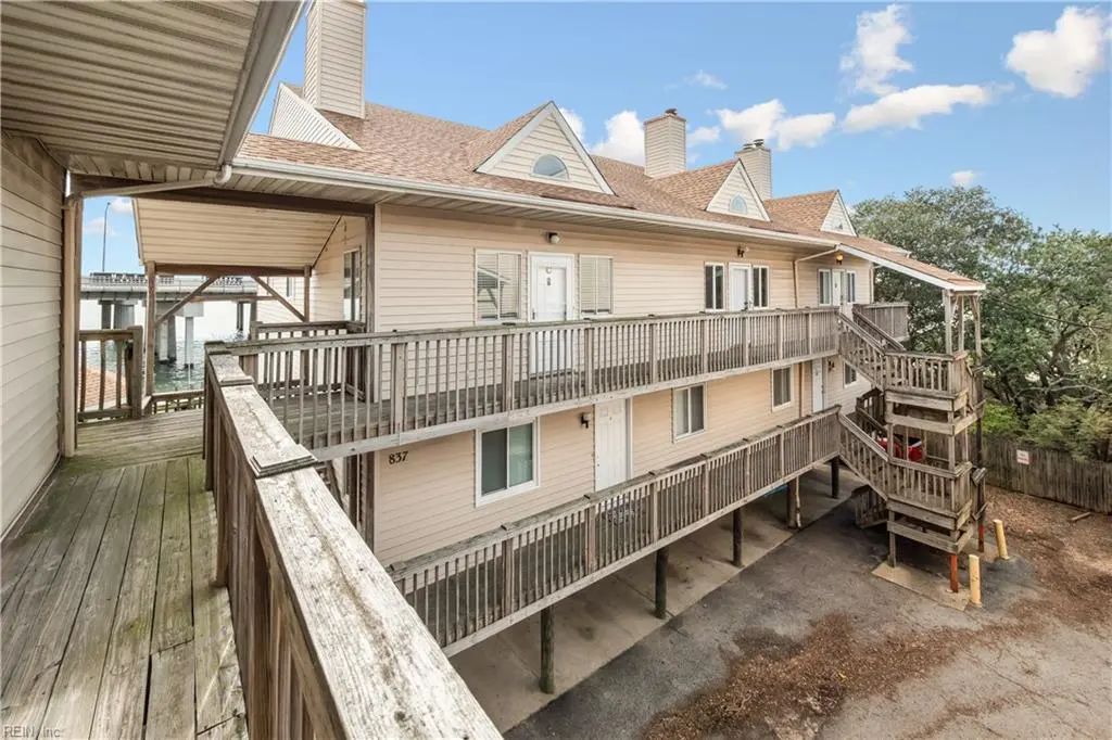 837 Little Bay Ave, Norfolk