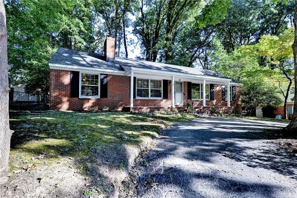 3 Bonnie Ln, Newport News