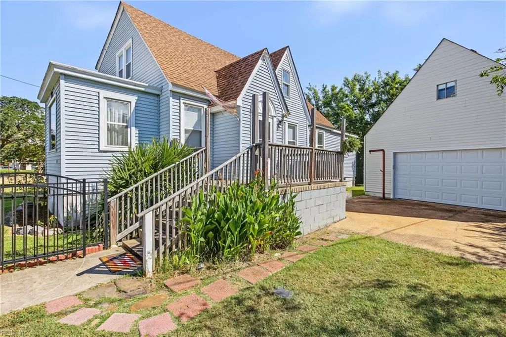 9630 13th View St, Norfolk