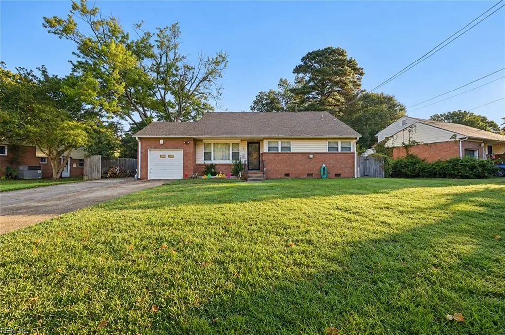 424 Pepper Mill Ln, Norfolk