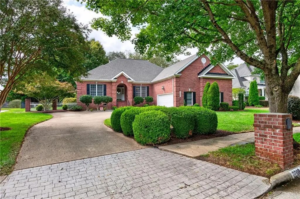 2208 Souverain Ln, Virginia Beach