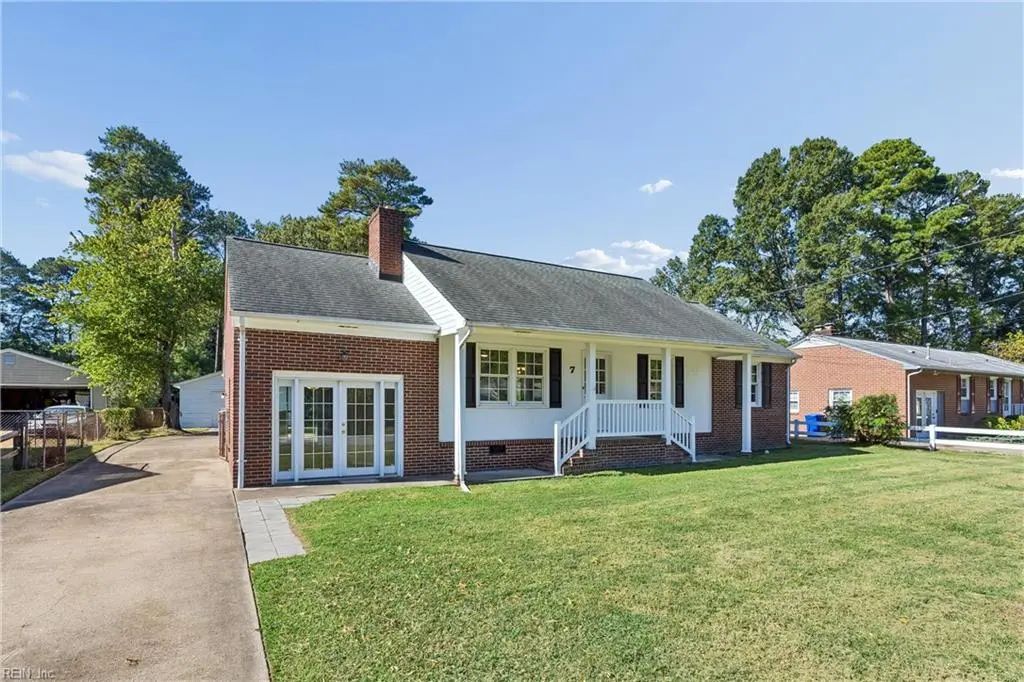 7 Fawn Ln, Newport News