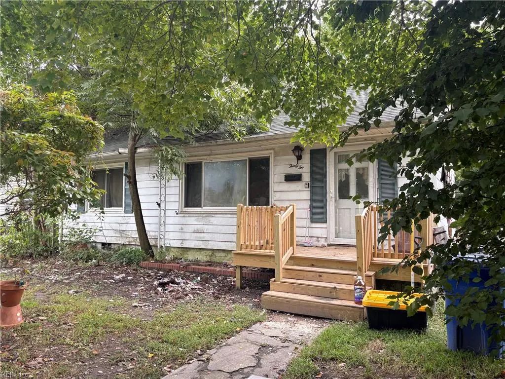 32 Dwight Rd, Newport News