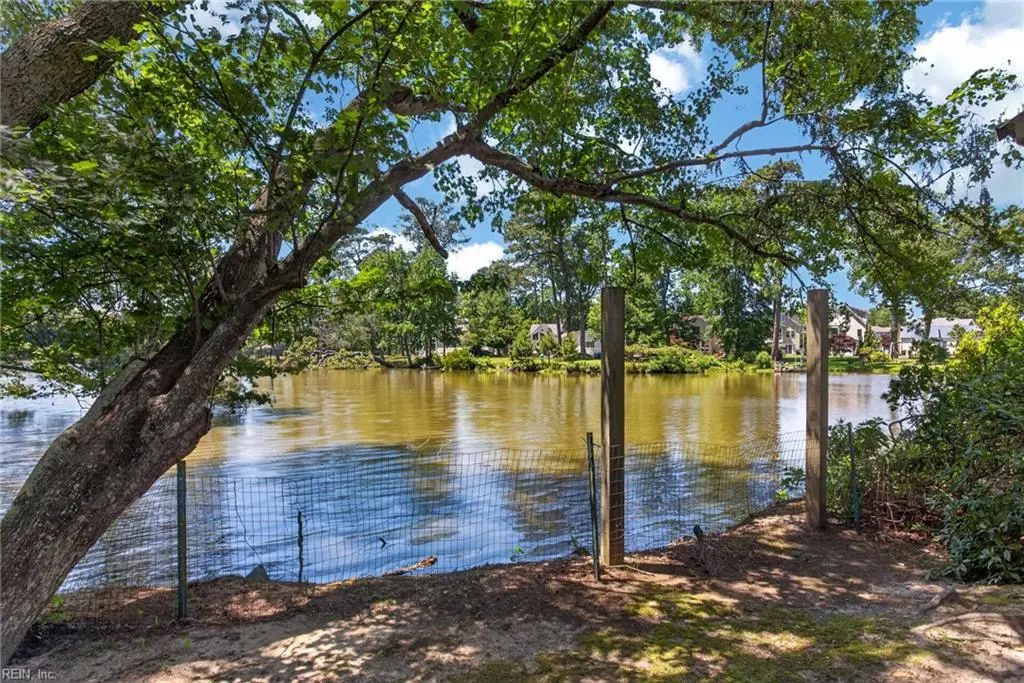 4848 Brigadoon Dr, Virginia Beach