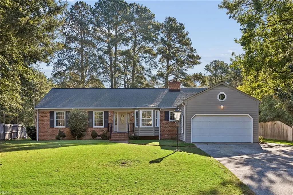 22 Hansom Dr, Poquoson