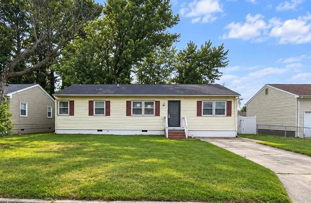 1129 78th St, Newport News