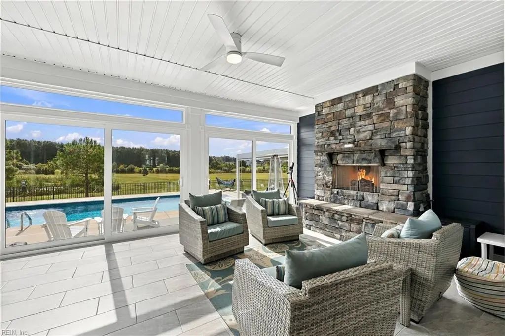 3053 Kingsfield Dr, Virginia Beach
