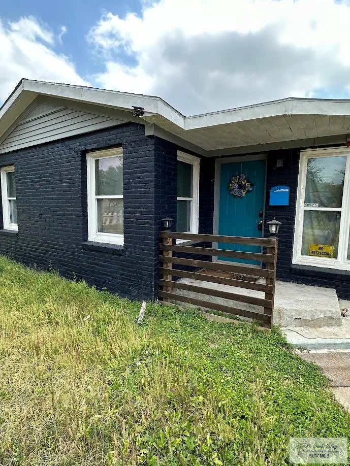 810 E Bowie Ave., HARLINGEN