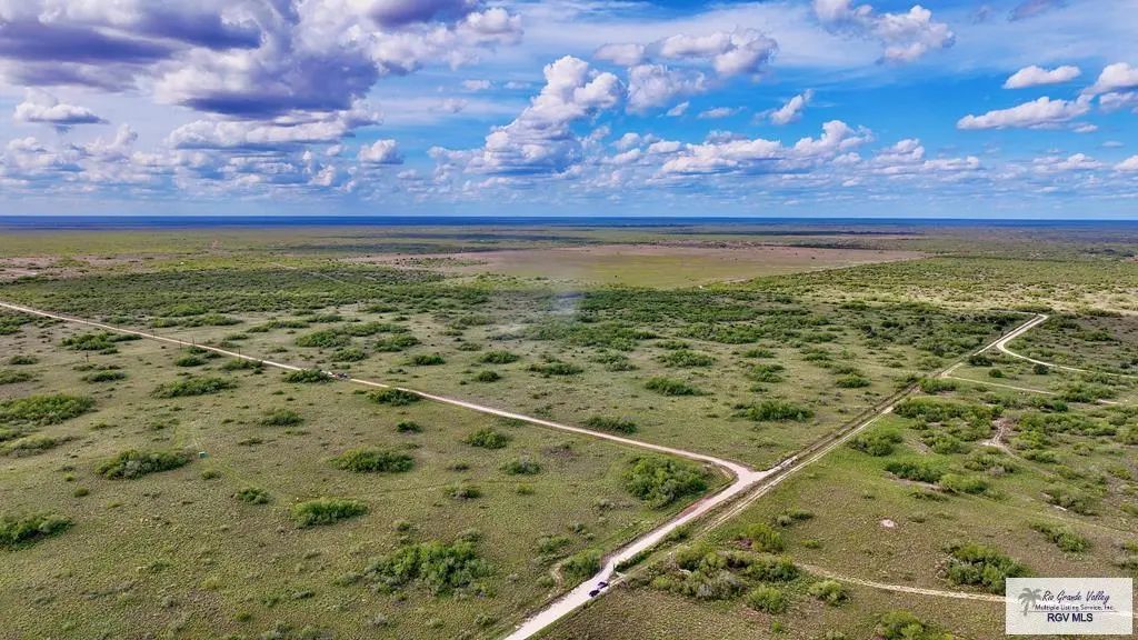 327.72 Acres No Name, ENCINO