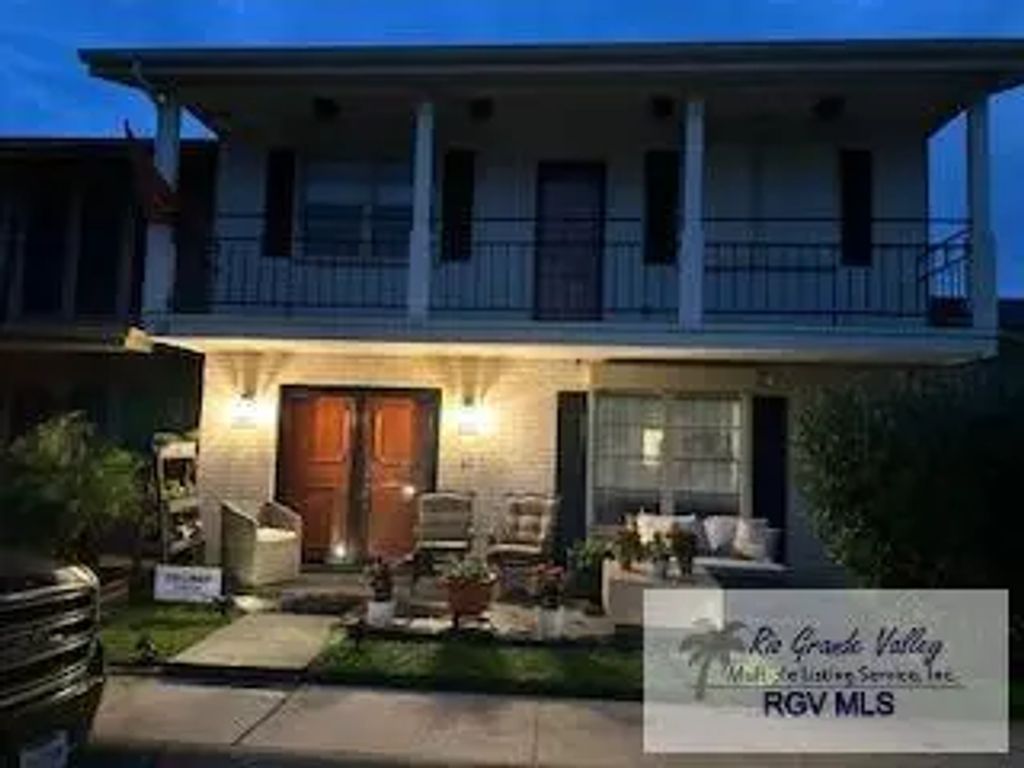 28 Los Amigos Dr., PALM VALLEY