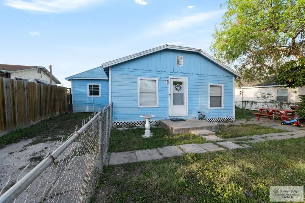 1914 W Barcelona Ave., HARLINGEN