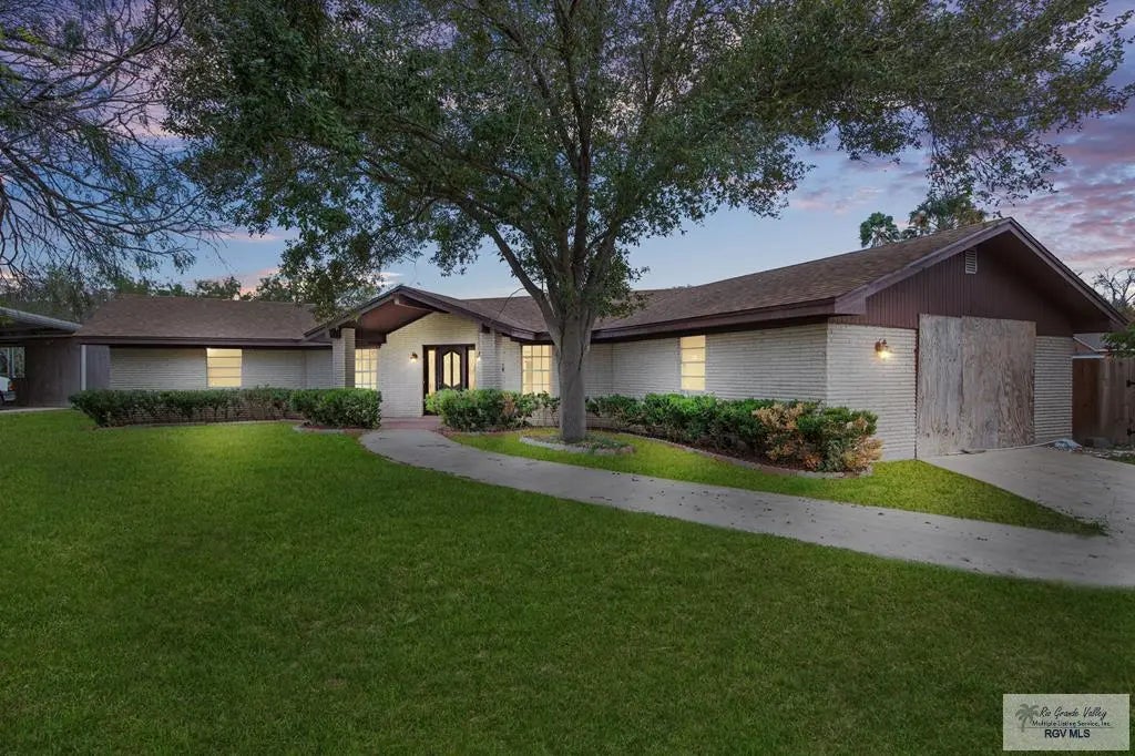 665 W Kimball Ave., RAYMONDVILLE