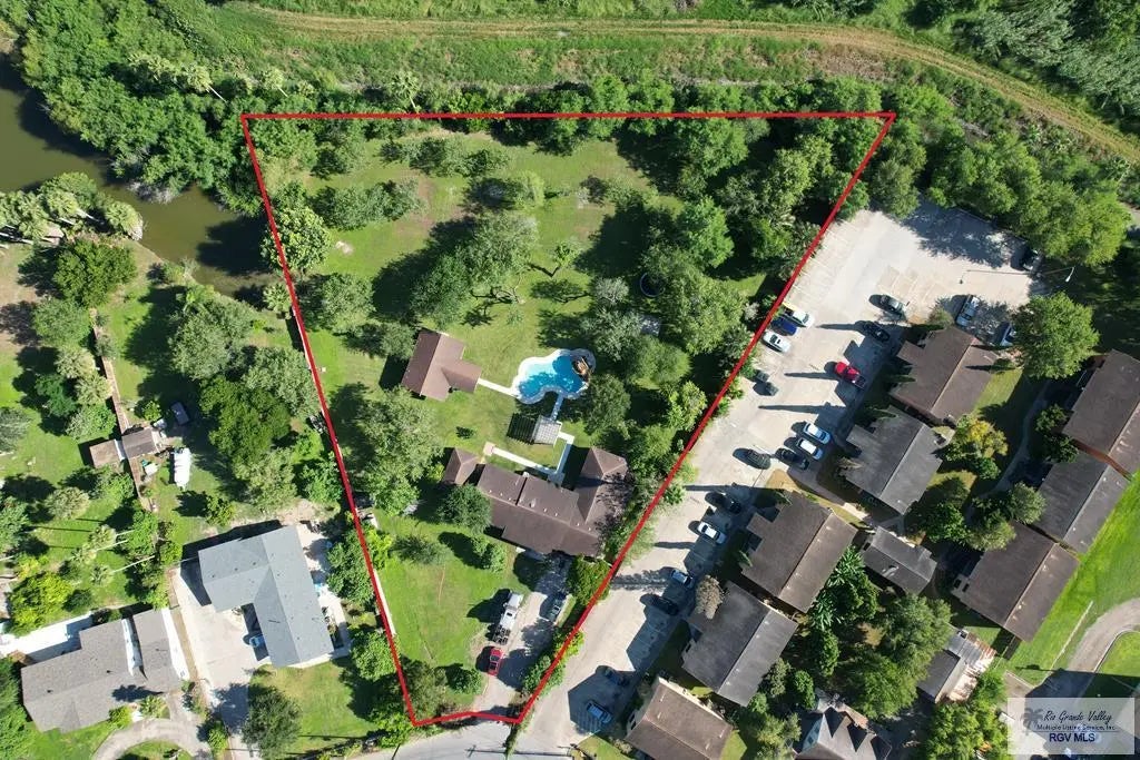 124 Lindale Dr, BROWNSVILLE