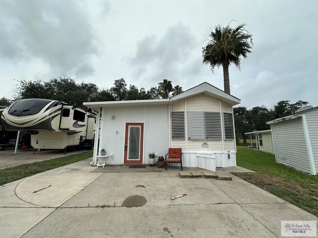 320 Mississippi River Blvd., BROWNSVILLE