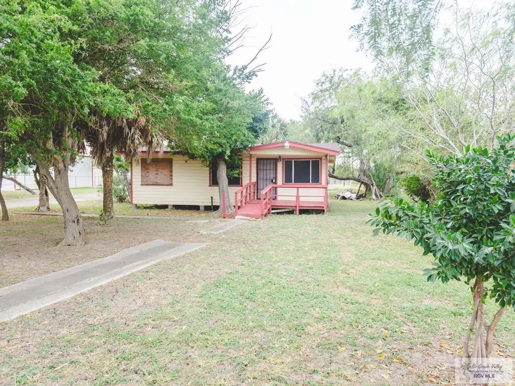 970 S Central Ave., BROWNSVILLE