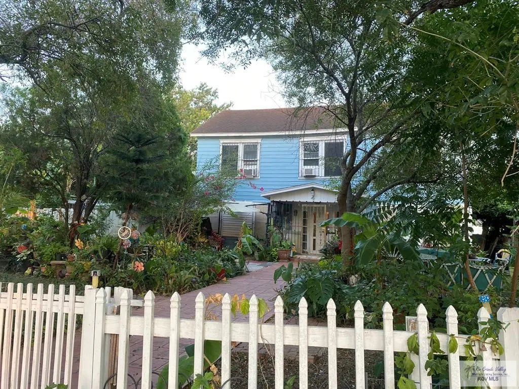 4 Warren Ave., BROWNSVILLE