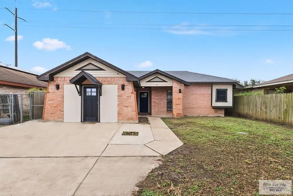 621 Valencia, BROWNSVILLE