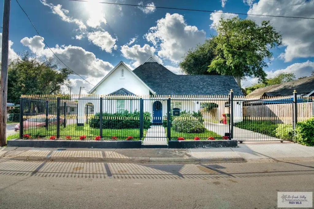 1415 Cleveland St., BROWNSVILLE