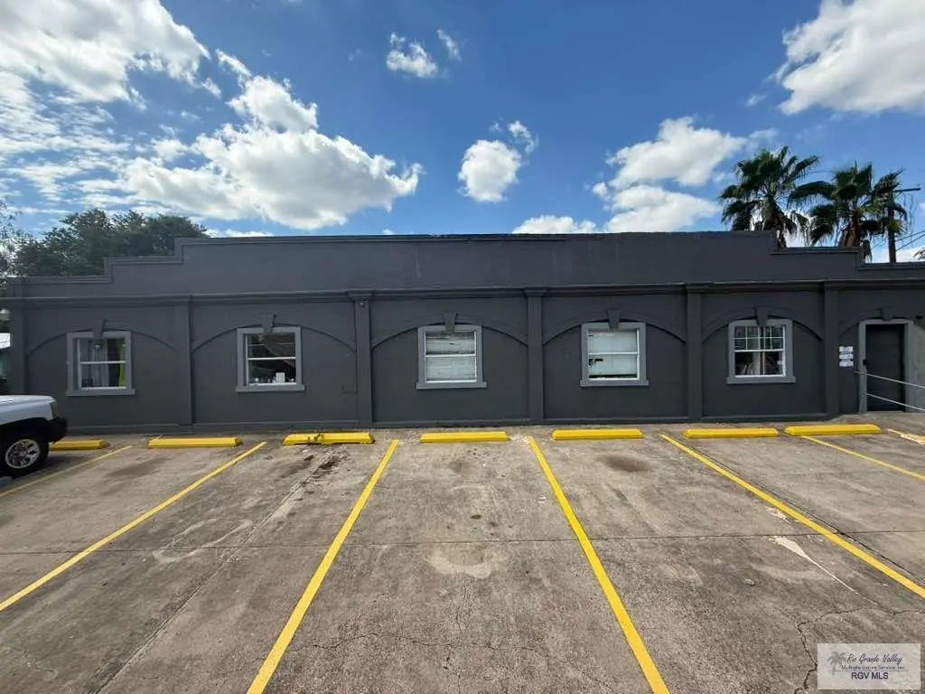 9196 Palmito St, OLMITO