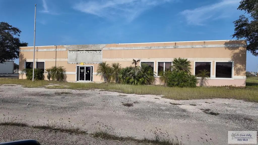 2701 S Sunshine Strip 1, HARLINGEN
