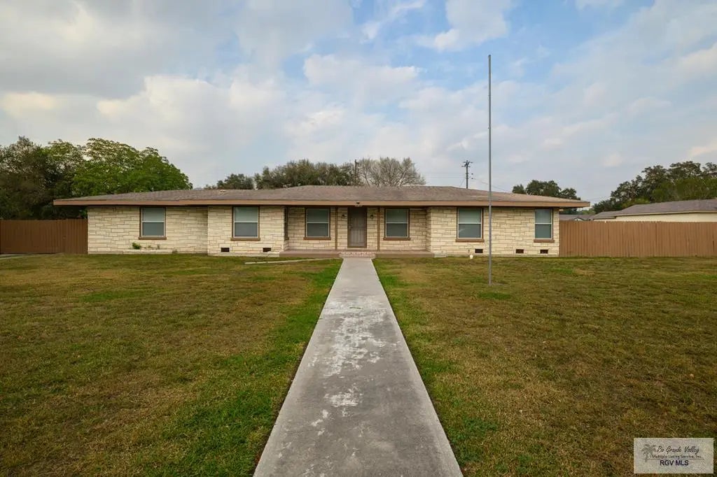 439 E Van Eaton Ave., RAYMONDVILLE