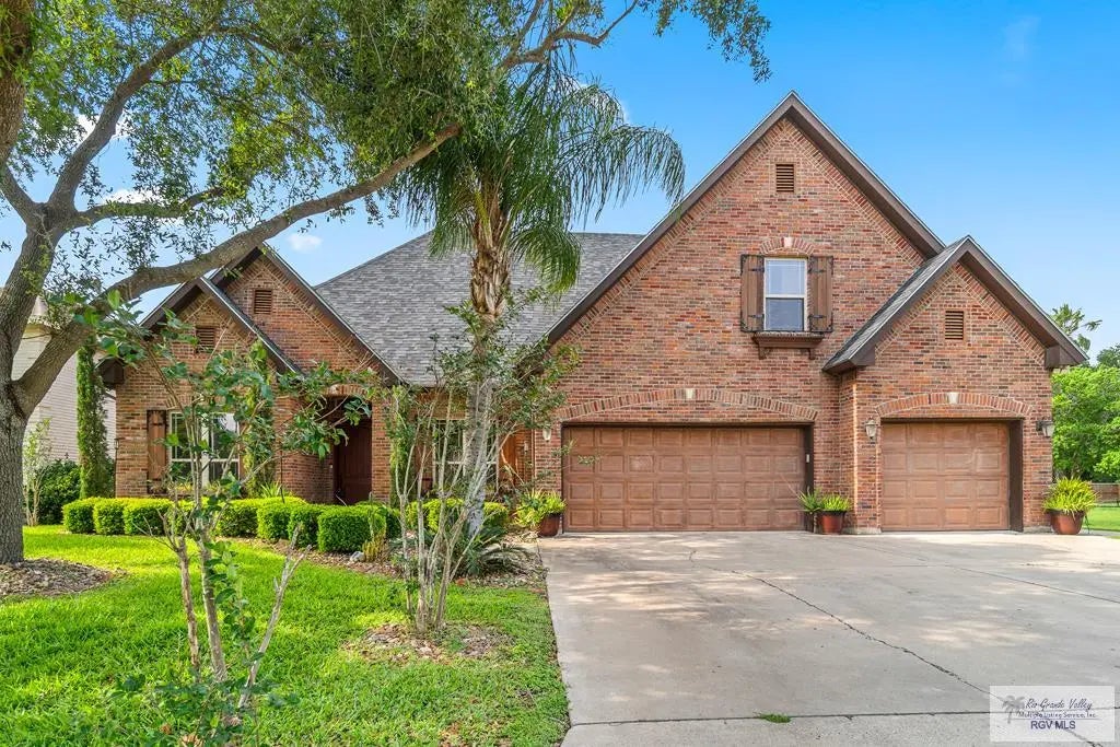109 Palm Valley Circle, HARLINGEN