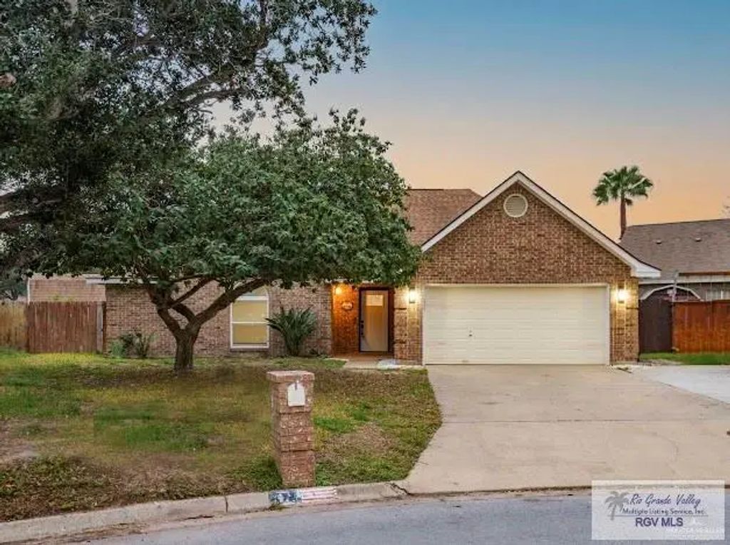1921 Baylor Ave., MCALLEN