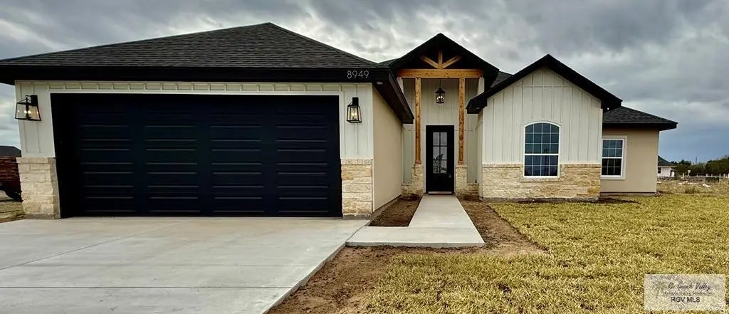 8949 Saturn, BROWNSVILLE