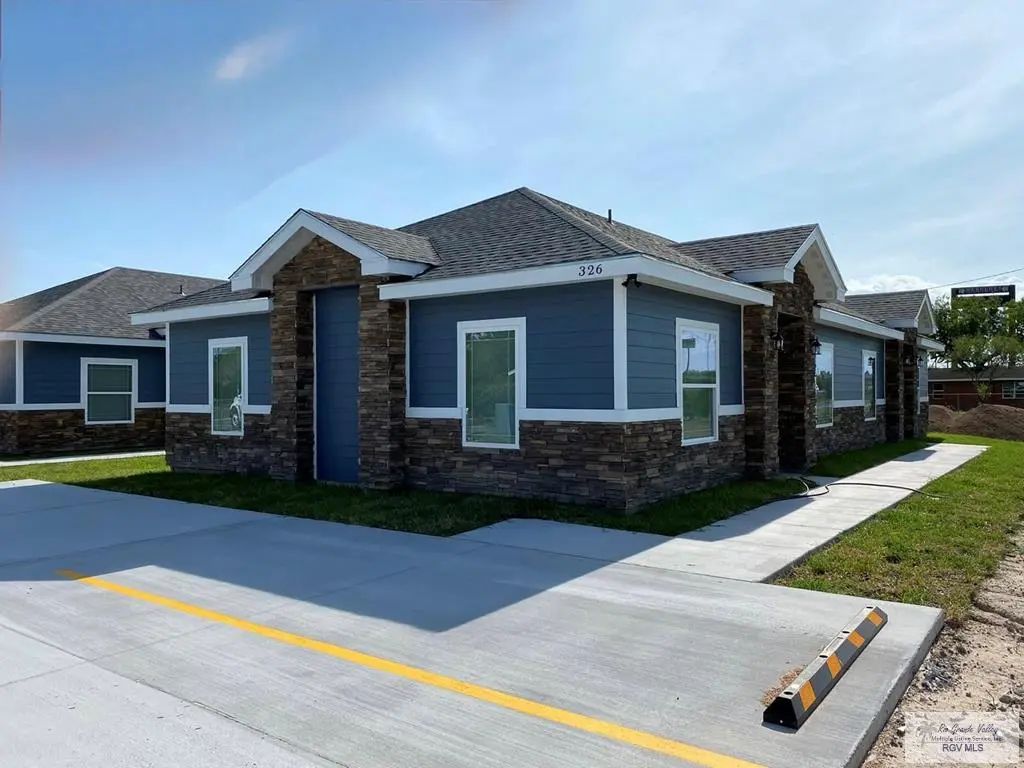 326 N Virginia Ave., MERCEDES