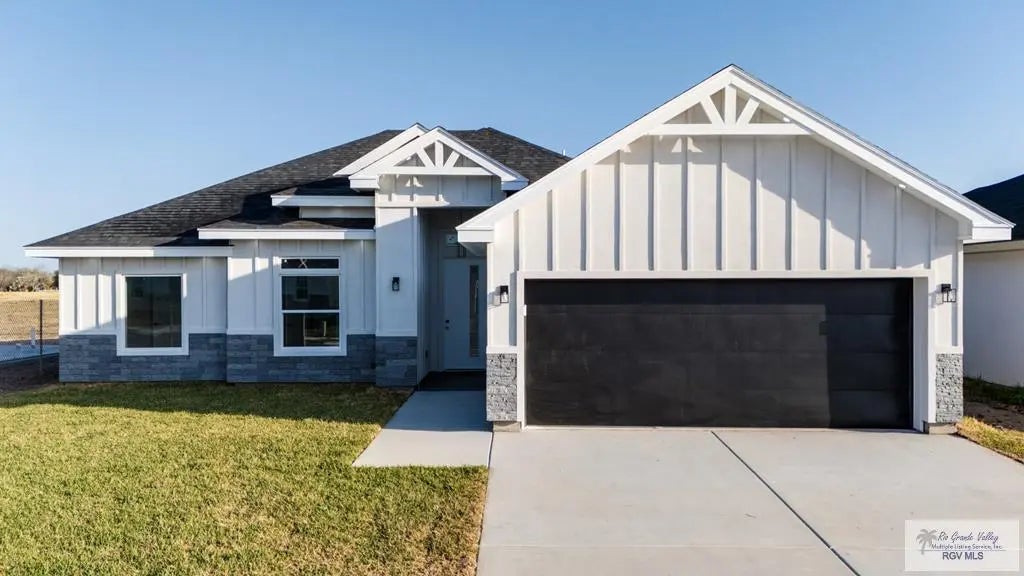 8822 Sandpiper Dr, HARLINGEN