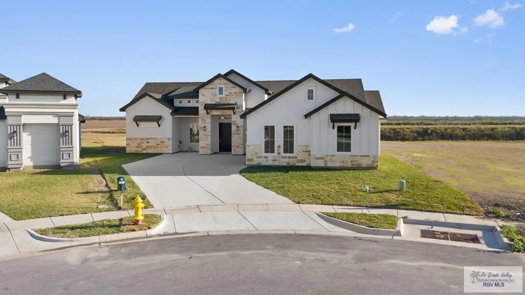 149 Finch Dr, LOS FRESNOS