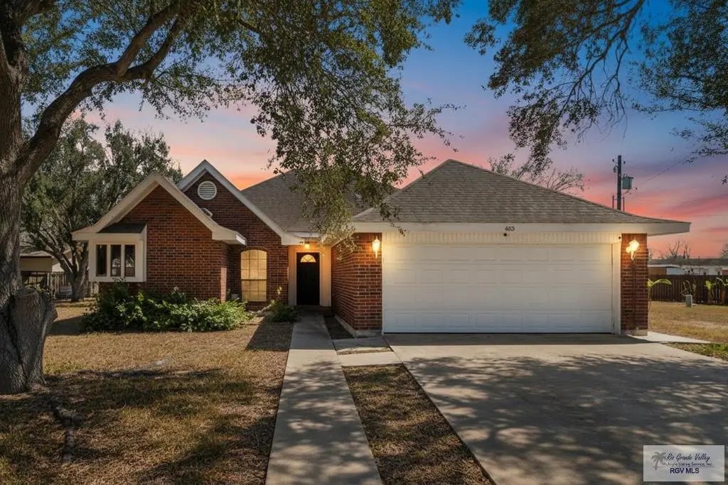 405 S Magnolia Heights, LA FERIA