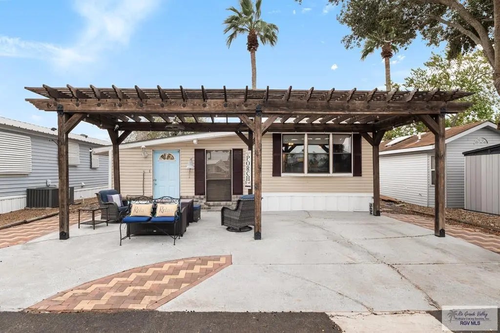 70 Palm Ln., BROWNSVILLE