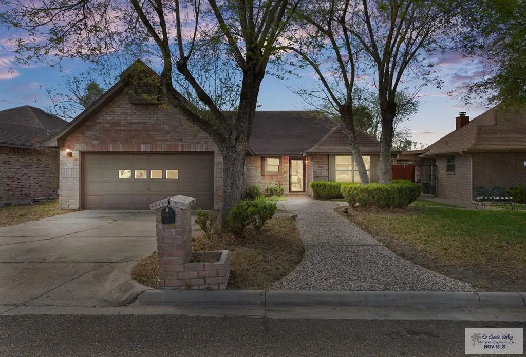 2010 River Oaks Dr, HARLINGEN