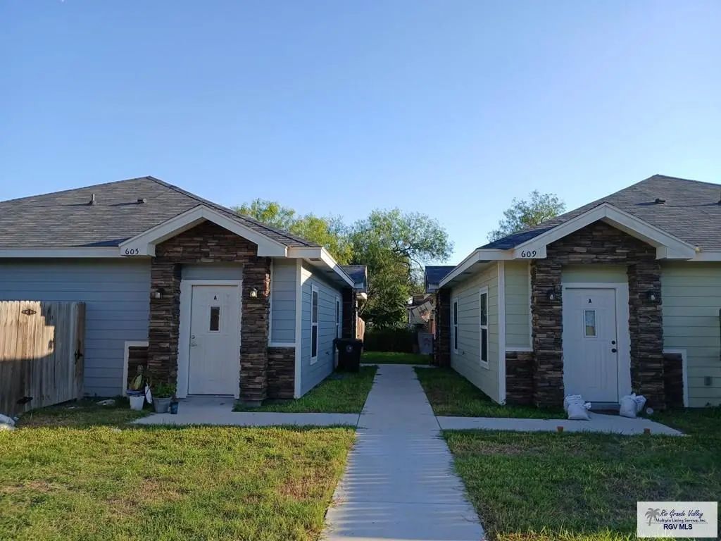 605 & 609 W Cypress A & B, LA FERIA