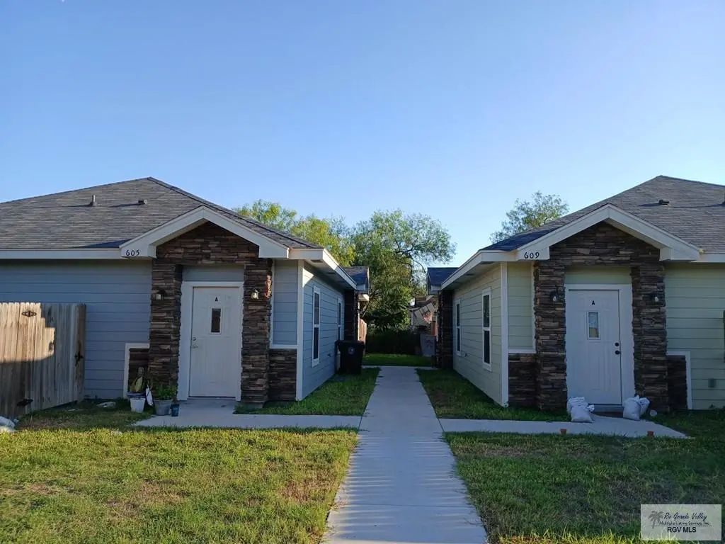 609 W Cypress A & B, LA FERIA