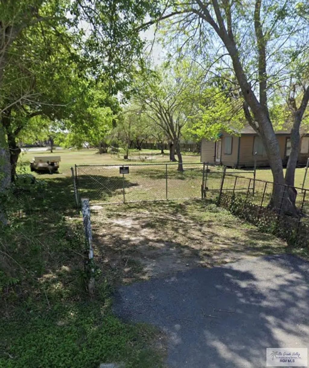 Travis Rd., BROWNSVILLE