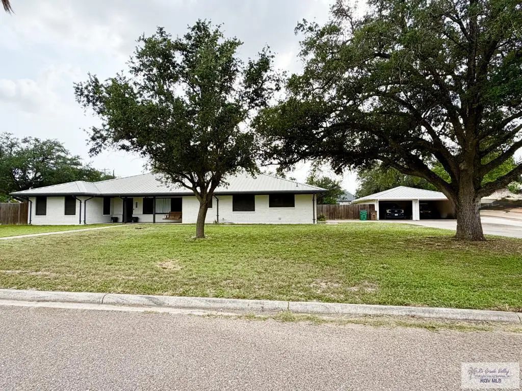 853 Kansas St., MERCEDES
